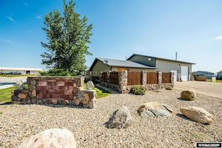 201 Flatiron Dr, Buffalo, WY 82834