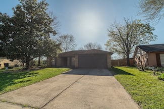 8303 Snail Hollow Dr, Houston, TX 77064