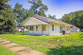 110 Jefferson St, Heartwell, NE 68945