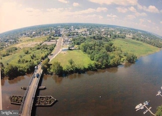 580 N Pavilion Ave, Riverside, NJ 08075
