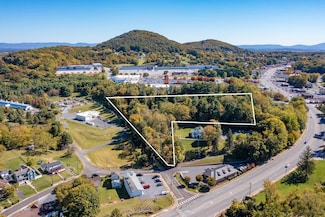 603 Calvert St, Staunton, VA 24401