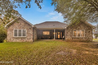 16133 Three Rivers Rd, Biloxi, MS 39532
