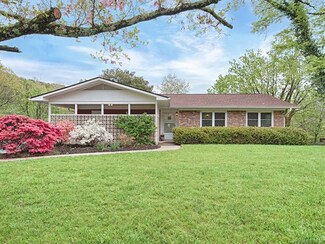 105 Wild Cherry Rd, Asheville, NC 28804