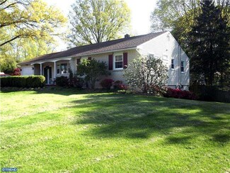808 Preston Rd, Glenside, PA 19038