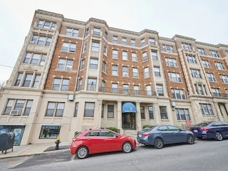 2 Sutherland Rd Unit 32, Brighton, MA 02135