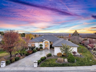 3077 E Bonview Dr, Boise, ID 83712