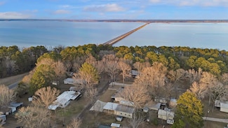 238 Becky St, Zavalla, TX 75980