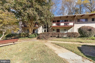 4317 Americana Dr Unit 203, Annandale, VA 22003