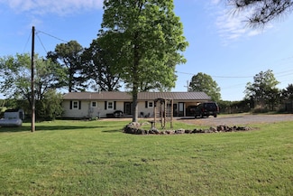 115 Indian Trail Rd, Ash Flat, AR 72513
