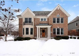 2915 Independence Ave Unit 2, Glenview, IL 60026