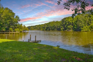 132 Ash Hill Dr, Eutawville, SC 29048