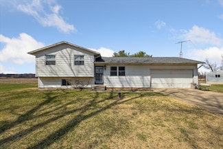 4935 Curran Rd, Buchanan, MI 49107