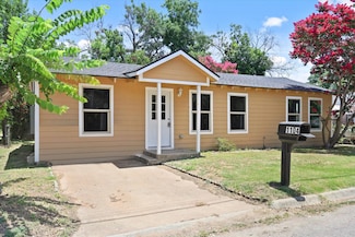 1104 Madison St, Cleburne, TX 76033