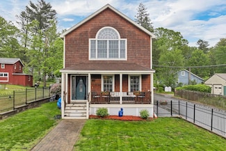 92 Shadow Lake Rd, Salem, NH 03079
