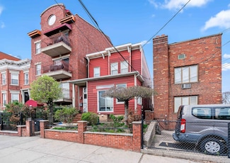 25-04 21st St, Long Island City, NY 11102