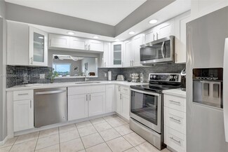 13800 SW 5th Ct Unit 307M, Pembroke Pines, FL 33027
