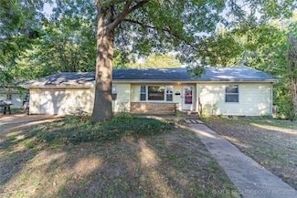 805 S Cedar St, Sapulpa, OK 74066