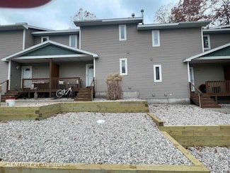 3946 Sherwood Forest Dr, Traverse City, MI 49686