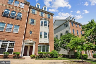 15296 Regents Park Dr, Woodbridge, VA 22191