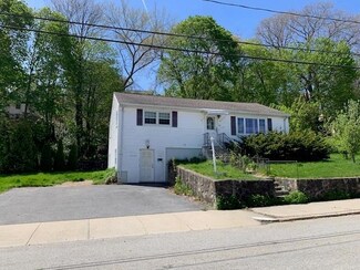 247 Paradis Ave, Woonsocket, RI 02895