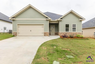 114 Garrett Ln, Bonaire, GA 31005