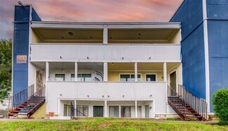781 Country Place Dr Unit 2040, Houston, TX 77079