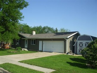 45 E Vista Blvd, Markesan, WI 53946