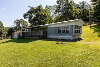 540 Backbone Rd, Clinton, PA 15026