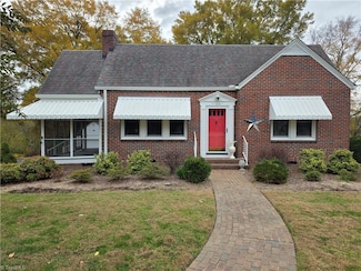 1222 E Meadow Rd, Eden, NC 27288