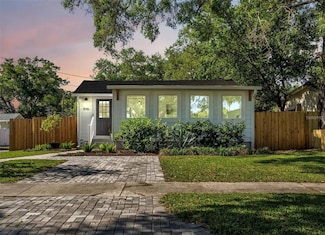 916 47th Ave N, Saint Petersburg, FL 33703