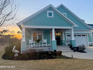 1007 Softwind Way, Southport, NC 28461