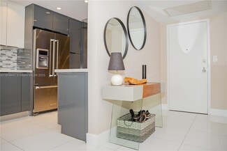 3375 N Country Club Dr Unit 205, Aventura, FL 33180