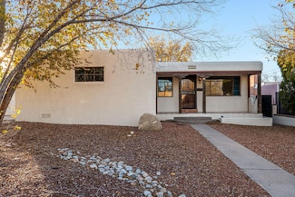 701 Laguayra Dr NE, Albuquerque, NM 87108