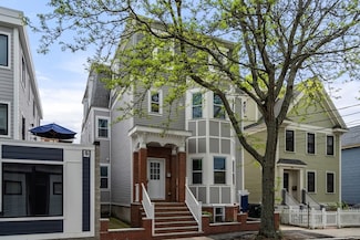 146 Columbia St Unit 1, Cambridge, MA 02139
