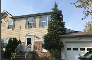 112 Mendoker Dr, Jamesburg, NJ 08831