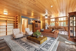 4395C Hesseltine Rd, Valley, WA 99181