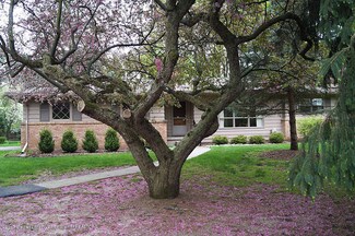 1604 River Terrace, East Lansing, MI 48823