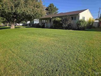 1818 Granada Dr, Twin Falls, ID 83301