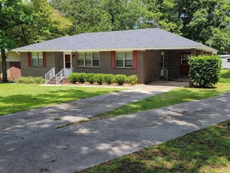 505 W 4th St, Waynesboro, GA 30830