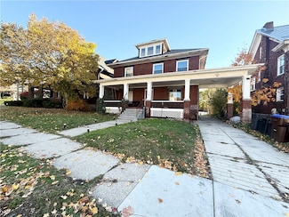 92 Euclid Ave, Sharon, PA 16146