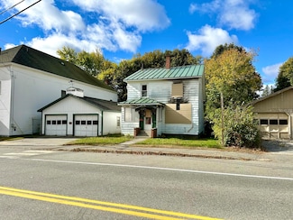 35 Roxbury Rd, Mexico, ME 04257