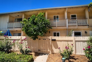 8131 Canby Ave Unit 5, Reseda, CA 91335