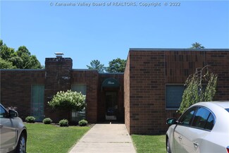 3 Players Club Dr, Charleston, WV 25311