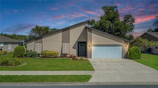 425 Cypress Forest Dr, Englewood, FL 34223