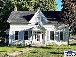 215 E Main St, Bainbridge, IN 46105