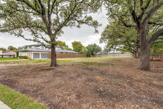 6006 Meadowcrest Dr, Dallas, TX 75230