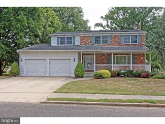 60 S Market St, Gibbstown, NJ 08027