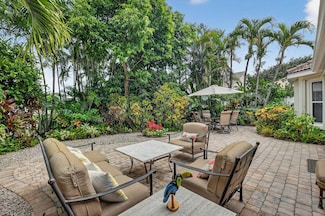 523 Canoe Point, Delray Beach, FL 33444