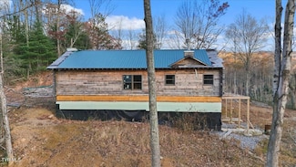 452 Ray Simerly Rd, Hampton, TN 37658