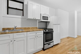 332 E 9th St Unit 11, New York, NY 10003